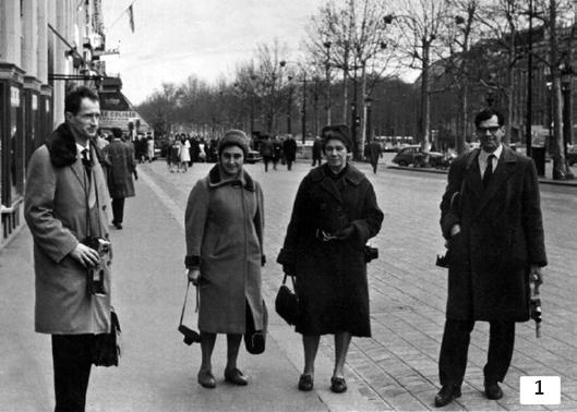 Советские ученые (слева направо): М.Б. Гохберг, Н.Г. Клейменова, В.А. Троицкая
и О. М. Распопов (ЛГУ), Париж (1965 г.)